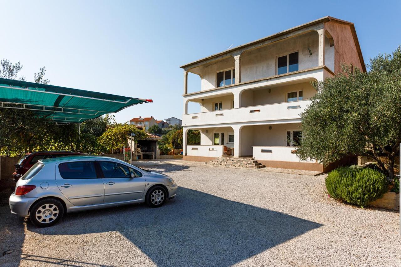 Apartments With A Parking Space Kornic, Krk - 5306 Exterior foto