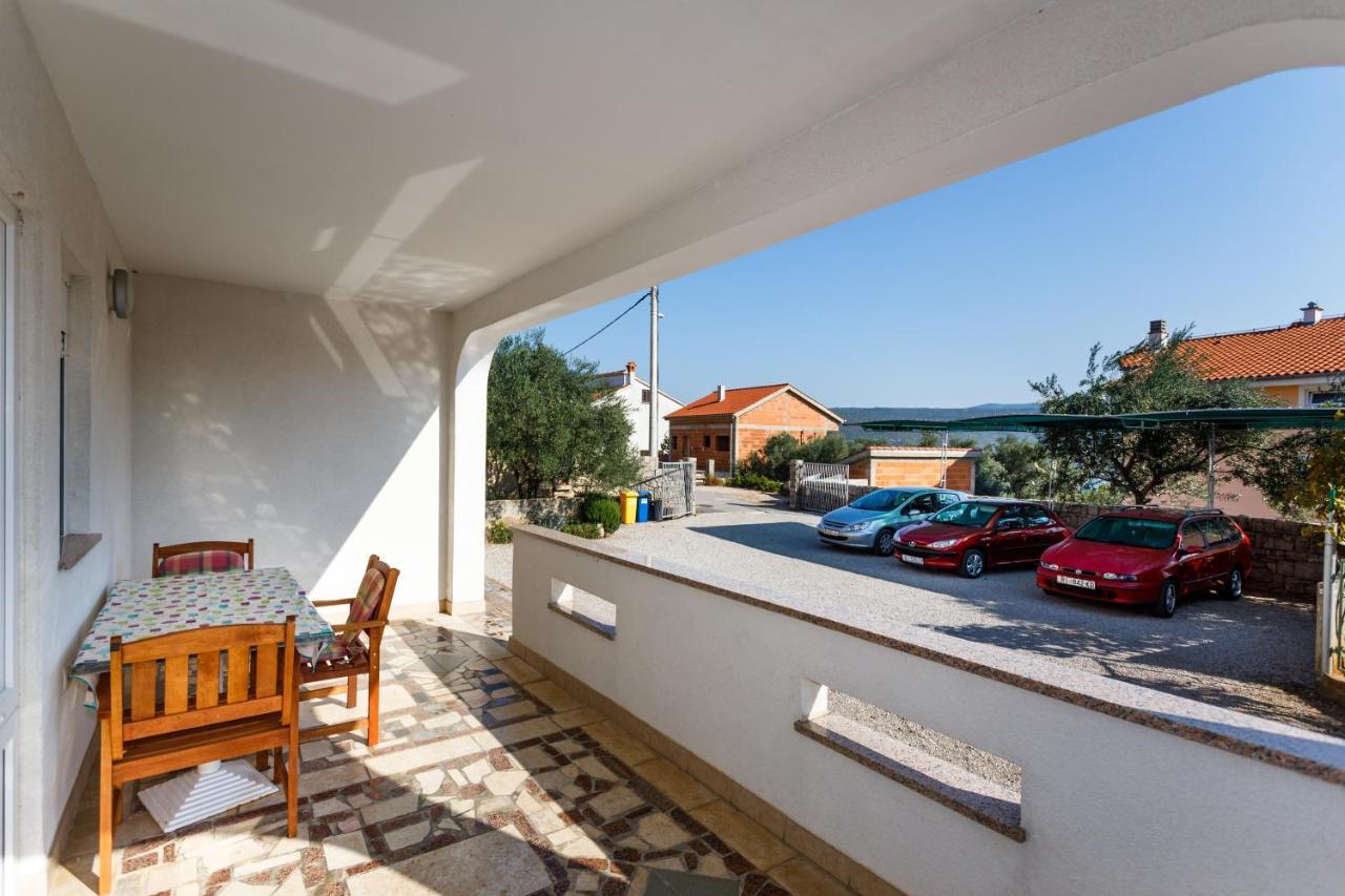 Apartments With A Parking Space Kornic, Krk - 5306 Exterior foto