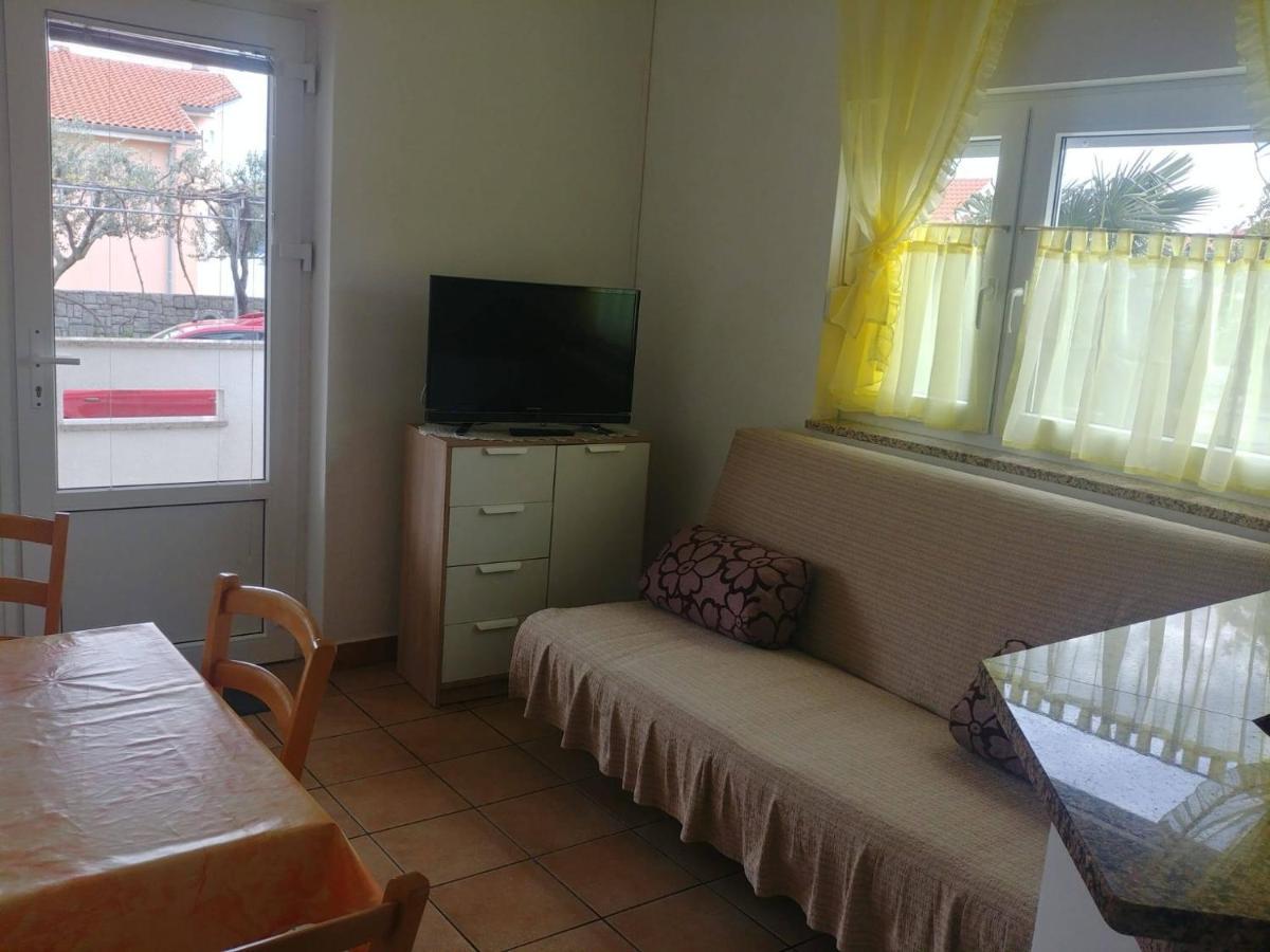 Apartments With A Parking Space Kornic, Krk - 5306 Exterior foto